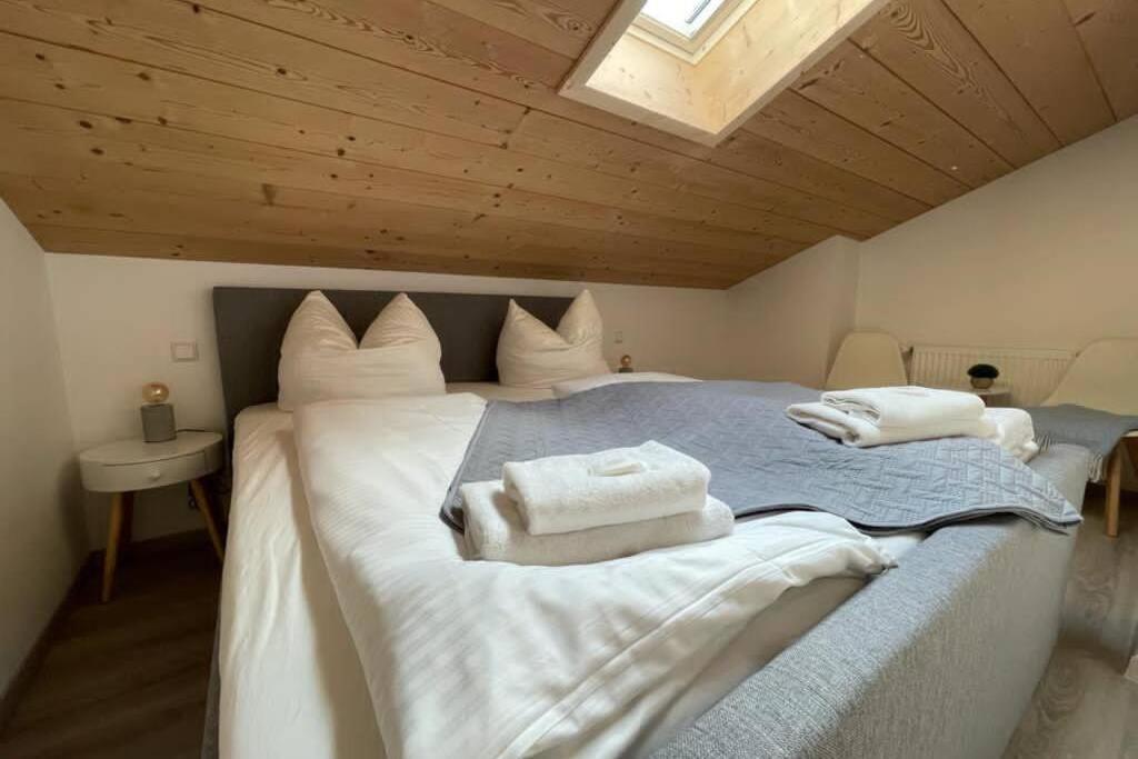 Gemuetliche Ferienwohnung Im Dg Am Tegernsee - Bergblick, Ruhe & Ganz Viel Platz باد ويسي المظهر الخارجي الصورة