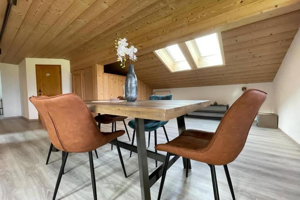 Gemuetliche Ferienwohnung Im Dg Am Tegernsee - Bergblick, Ruhe & Ganz Viel Platz باد ويسي المظهر الخارجي الصورة