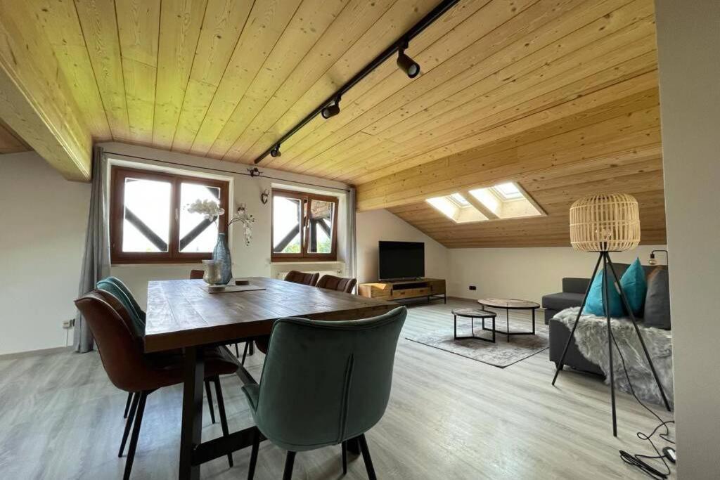 Gemuetliche Ferienwohnung Im Dg Am Tegernsee - Bergblick, Ruhe & Ganz Viel Platz باد ويسي المظهر الخارجي الصورة